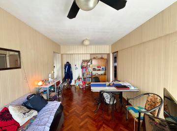 Departamento · 56m² · 3 Ambientes · Colombres Al 1000 - Venta Excelente 3 Amb C/ Balcón - Boedo