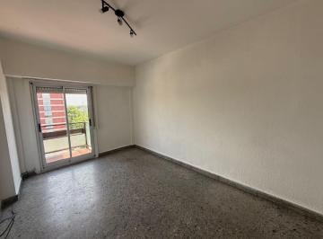 Departamento de 3 ambientes, Caballito · Departamento 3 Ambientes Al Frente con Balcón – Excelente Luminosidad