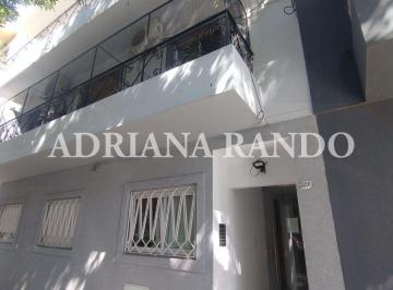 Departamento de 2 ambientes, Villa del Parque · Amplio Departamento de 2 Ambientes Lateral 3° Piso por Escalera