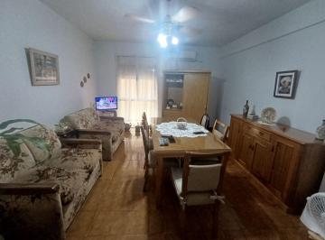 Departamento · 63m² · 3 Ambientes · Departamento en Venta 3 Amb Flores