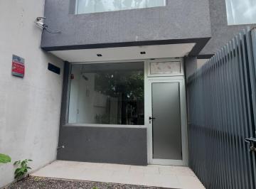 Local comercial de 1 ambiente, La Matanza · Monoambiente con Patio o Cochera