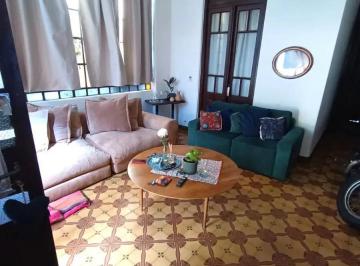 Casa · 135m² · 5 Ambientes · Venta Casa Colonial 5 Ambientes Moron