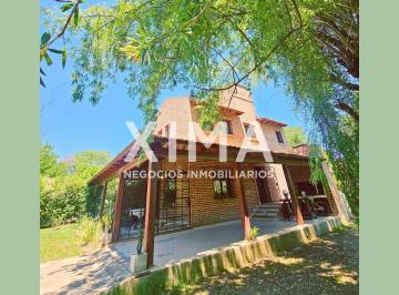 Casa · 1112m² · 4 Dormitorios · Casa en Venta Villa San Lorenzo