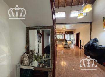Casa · 197m² · 5 Ambientes · Venta Casa - 5 Ambientes - 3 Baños - Excelente Ubicación - Lanús Este