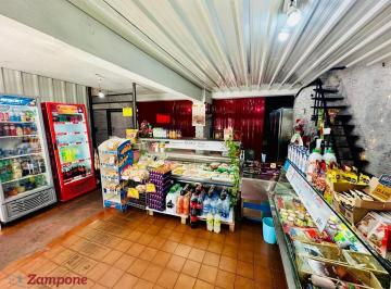 Local comercial · 150m² · 2 Dormitorios · PH de 3 Ambientes con Local Comercial en Lanús Este