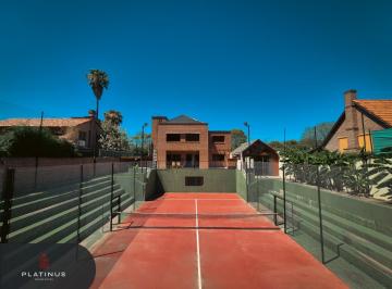 Casa · 400m² · 15 Ambientes · 4 Cocheras · Casa en Venta de 5 Dorm. - Barrio Alejandro Centeno
