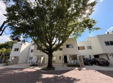 Casa · 147m² · 5 Ambientes · 2 Cocheras · Casa a Estrenar en Conjunto de 5 Casas en Cull de Sac en San Isidro