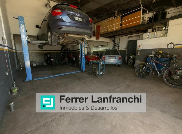 Local comercial · 236m² · 10 Ambientes · 5 Cocheras