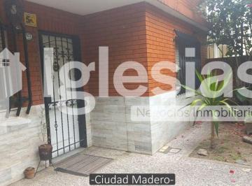 Casa de 3 ambientes, La Matanza · Casa Desarrollada en Una Planta en Ciudad Madero