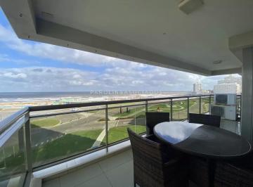 Foto1 · Hermoso Apartamento en Venta con Agradable Vista Al Mar de 3 Dorm.