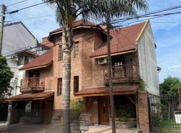 Casa · 105m² · 4 Ambientes · 1 Cochera · Glm. Casa Triplex Venta de 4 Ambientes Apto Credito - Muñiz