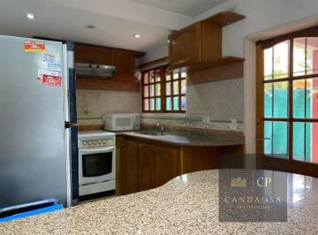 Casa · 105m² · 4 Ambientes · 1 Cochera · Glm. Casa Triplex Venta de 4 Ambientes Apto Credito - Muñiz