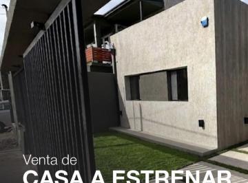 Casa · 135m² · 6 Ambientes · 1 Cochera · Casa Barrio Rincón de Emilio