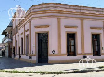 PH · 184m² · 6 Dormitorios · 1 Cochera · Venta PH - en Dos Plantas - 6 Habitaciones - Ideal Consultorios, Estudios, Oficinas - Lanús Oeste