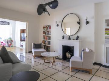 Departamento · 128m² · 5 Ambientes · Ugarteche y Av del Libertador