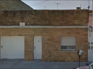 Casa de 4 ambientes, Avellaneda · Casa 4 Amb Ideal 2 Familias U Oficina Consultorio