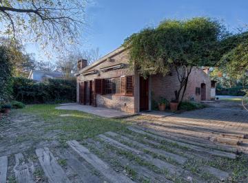 Casa · 100m² · 2 Ambientes · 1 Cochera · Casa en Venta Oliveros 1 Dormitorio Jardin Piscina Cochera Parrillero