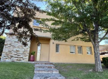 Casa · 838m² · 5 Ambientes · 1 Cochera · Casa de 5 Ambientes en Venta en La Reserva Cardales