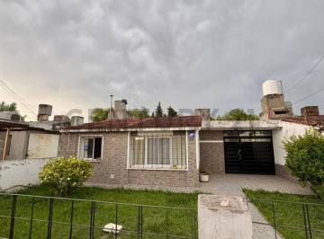 Casa · 107m² · 3 Ambientes · 1 Cochera · Casa en Venta en Marqués de Sobremonte