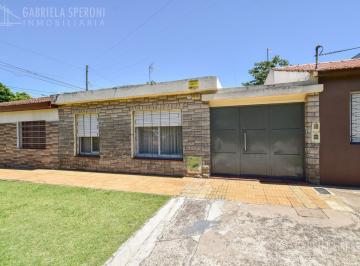 Casa · 60m² · 3 Ambientes · 2 Cocheras · Casa 3 Ambientes Venta Temperley