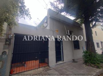 Casa de 6 ambientes, Villa Devoto · Interesante Lote Propio en Block de 3 Ambientes con Patio – 3 Unidades Independientes