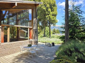 Casa · 435m² · 5 Ambientes · 4 Cocheras · Casa - Arelauquen
