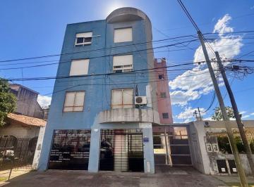 Departamento · 45m² · 1 Dormitorio · 1 Cochera · Venta Depto 2 Amb Al Contrafrente Paso del Rey Centro