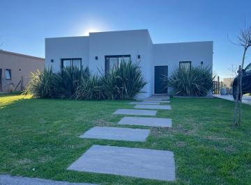 Quinta vacacional · 105m² · 4 Ambientes · 1 Cochera · Casa en Venta en San Sebastian - Area 13, San Sebastian, Escobar