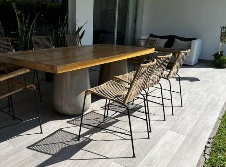 Casa · 210m² · 6 Ambientes · 1 Cochera