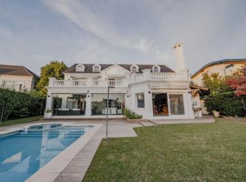 Casa · 790m² · 6 Ambientes · 3 Cocheras · Casa en Venta en Los Castores, Nordelta, Tigre