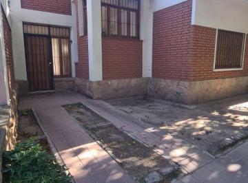 Casa de 6 ambientes, Ciudad de Mendoza · Hermosa Propiedad a La Venta, en La 6ta Sección.