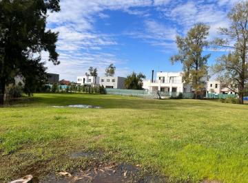 Terreno · 700m² · Terreno Lote en Venta en Laguna Grande, Villanueva, Tigre