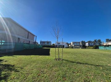 Terreno · 566m² · Terreno Lote en Venta en Carpinchos, Nordelta, Tigre