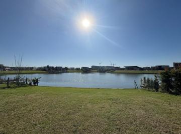 Terreno · 679m² · Lote Al Agua en Venta en Carpinchos, Nordelta, Tigre