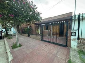 Casa · 167m² · 4 Ambientes · 2 Cocheras · Casa Venta 3 Dorm. Barrio Cabo Farina