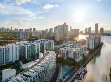 Departamento · 112m² · 2 Ambientes · 1 Cochera · Departamento Dúplex en Venta en Miami, Florida, Estados Unidos