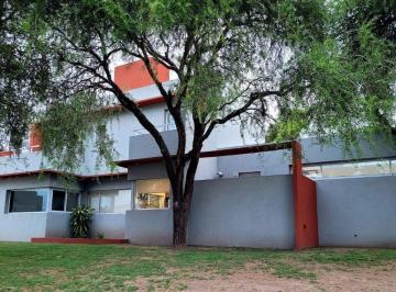 Casa de 6 ambientes, Córdoba · Casa en Venta Los Cerezos Valle Escondido