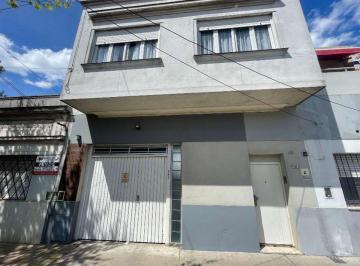 PH de 3 ambientes, Quilmes · ¡Excelente Departamento de 3 Ambientes Al Frente!