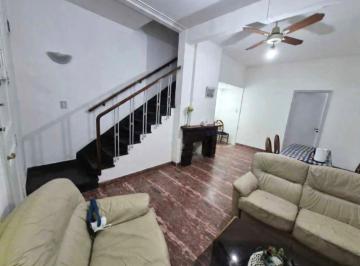 Casa de 3 ambientes, Vicente López · Venta Duplex 3 Amb con Cochera y Quincho o Sector de Trabajo en Carapachay a m de La Estacion