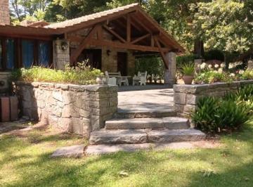 Casa · 267m² · 4 Ambientes · 1 Cochera · Casa Venta Bosque Peralta Ramos Sobre Dos Lotes