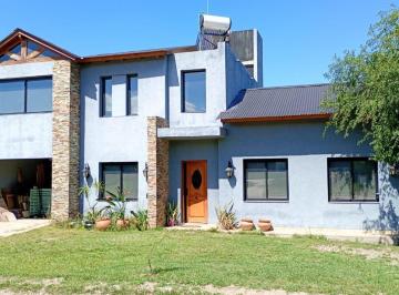 Casa · 150m² · 2 Ambientes · 1 Cochera · Venta Casa 2 Dorm. Bela Vista Rio Ceballos