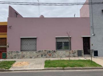 Casa de 3 ambientes, Lanús · Casa de 3 Ambientes - Excelente Estado