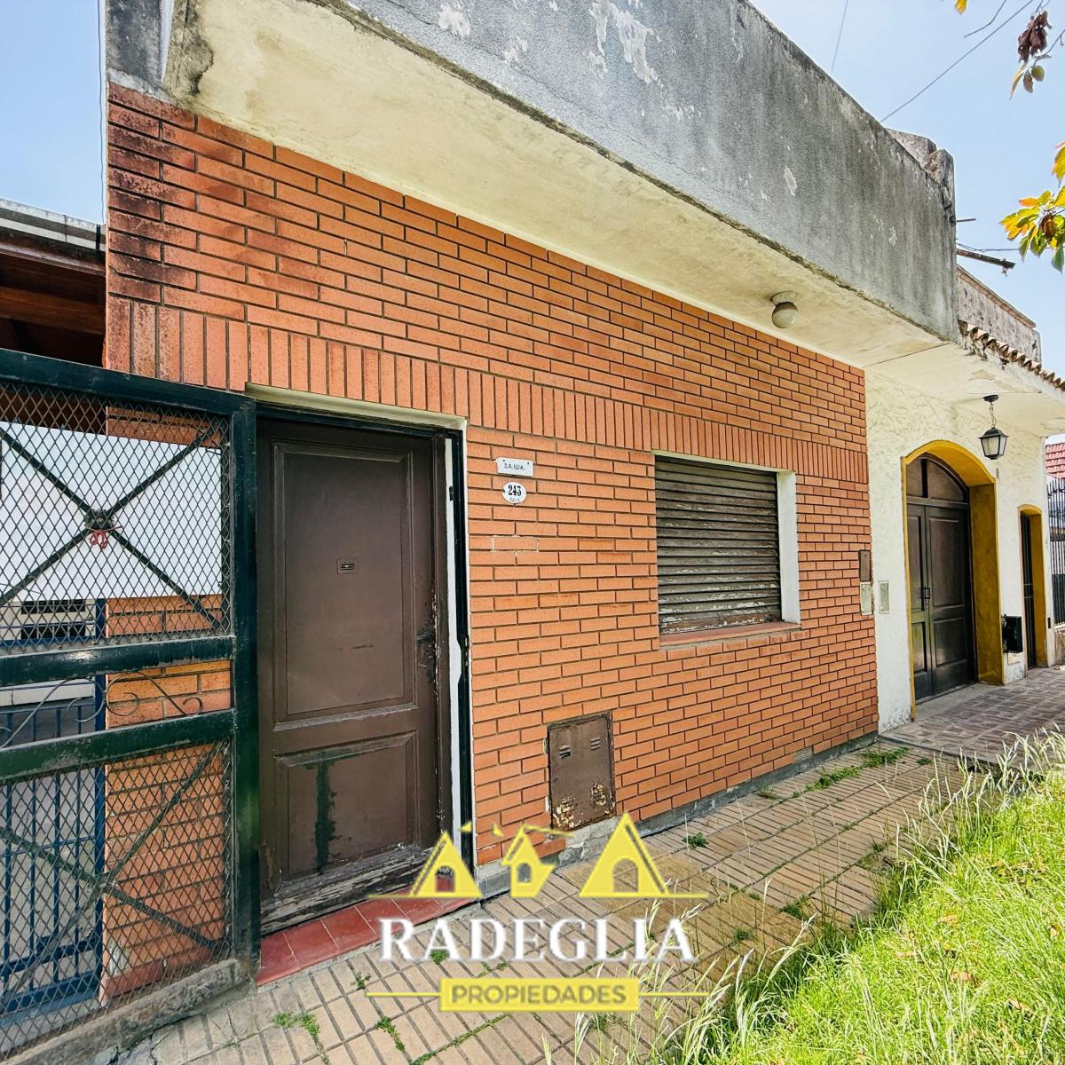 Presidente Arturo Illia 243