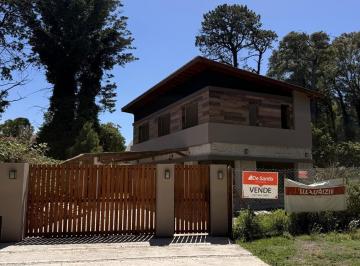 Casa · 180m² · 4 Ambientes · 2 Cocheras · Casa Los Puelches y Las Margaritas - Bosque Peralta Ramos