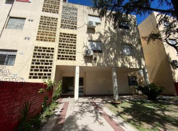 Departamento · 48m² · 3 Ambientes · Impecable 3 Amb Sobre La Avda - Frente a La Estación!
