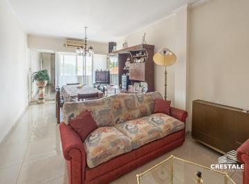 Departamento · 61m² · 4 Ambientes · Venta / Permuta | Departamento 2 Dorm. con Balcón | España y Hospitales Rosario