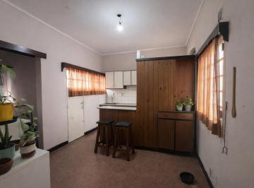 Casa · 110m² · 5 Ambientes · 1 Cochera · Casa en Venta 3 Dorm. C/ Cochera y Jardin