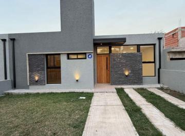 Casa · 78m² · 3 Ambientes · Hermosa Casa a Estrenar en Villa Los Paraísos Apto Creditos Hipotecarios