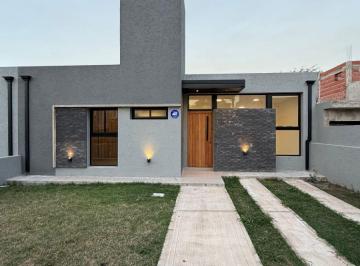 Casa de 3 ambientes, La Calera · Hermosa Casa a Estrenar en Villa Los Paraísos Apto Creditos Hipotecarios