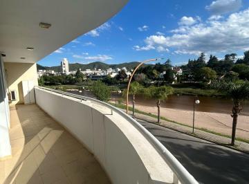 Departamento · 180m² · 3 Dormitorios · 1 Cochera · Departamento con Vista Al Río Vendo